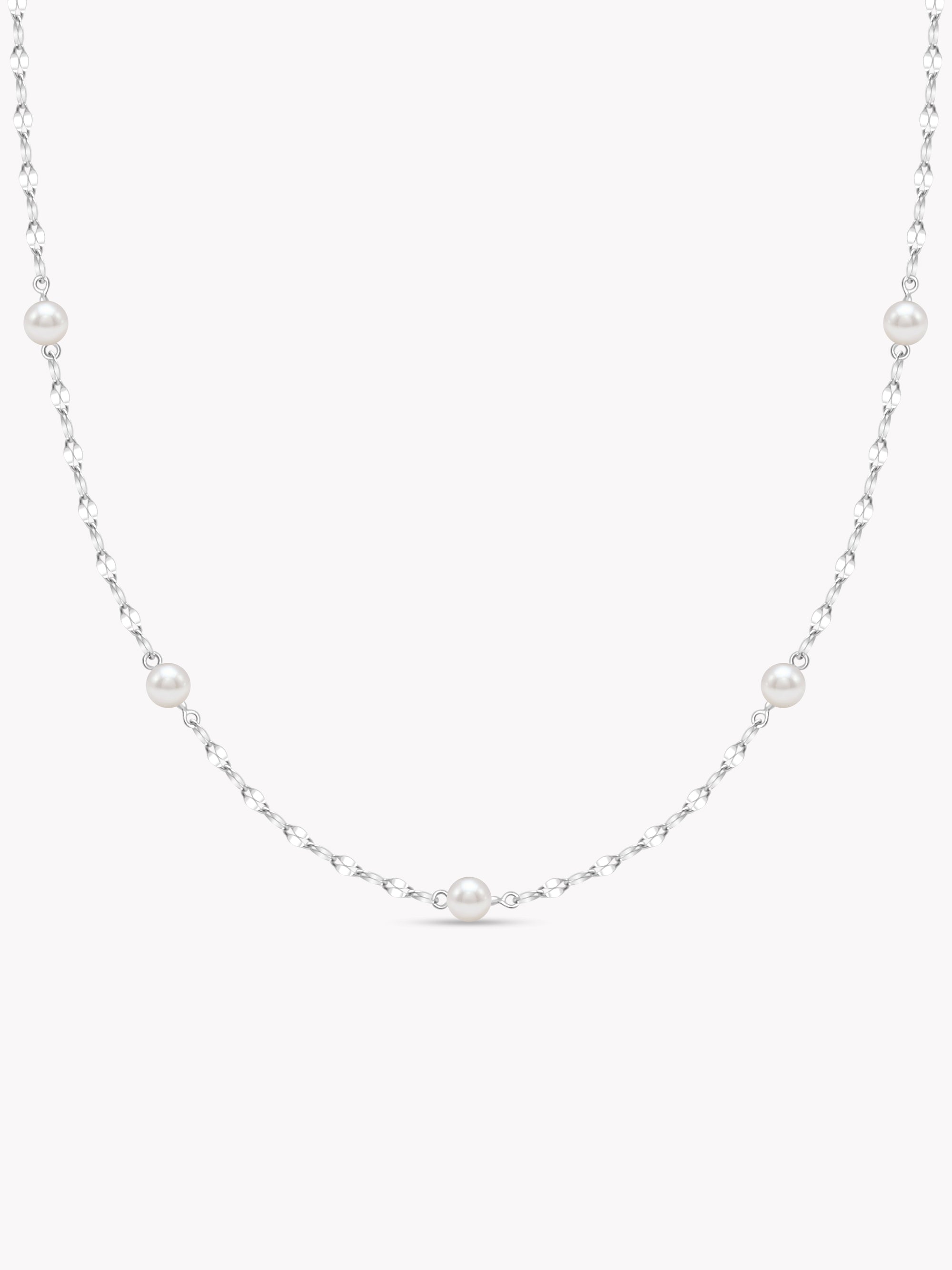 Pearl Lip Chain Necklace