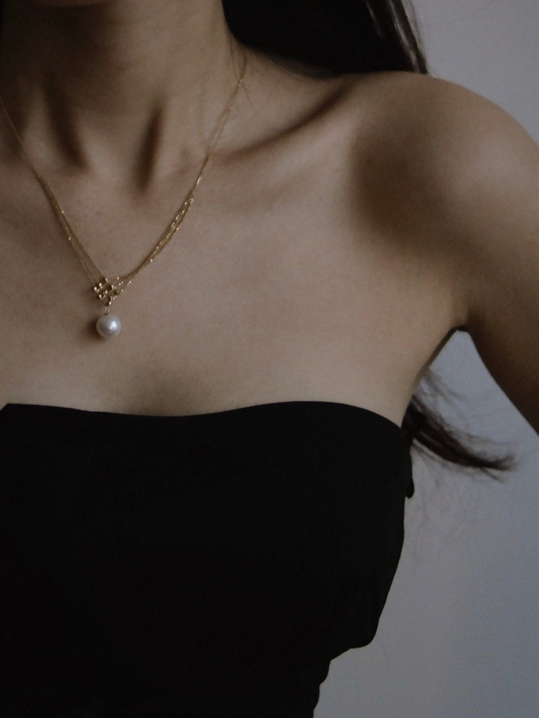 Dentelle Pearl Necklace