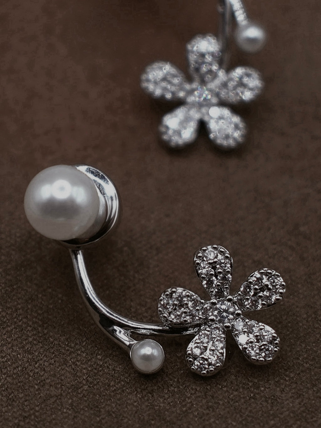 Florette Pearl Earrings
